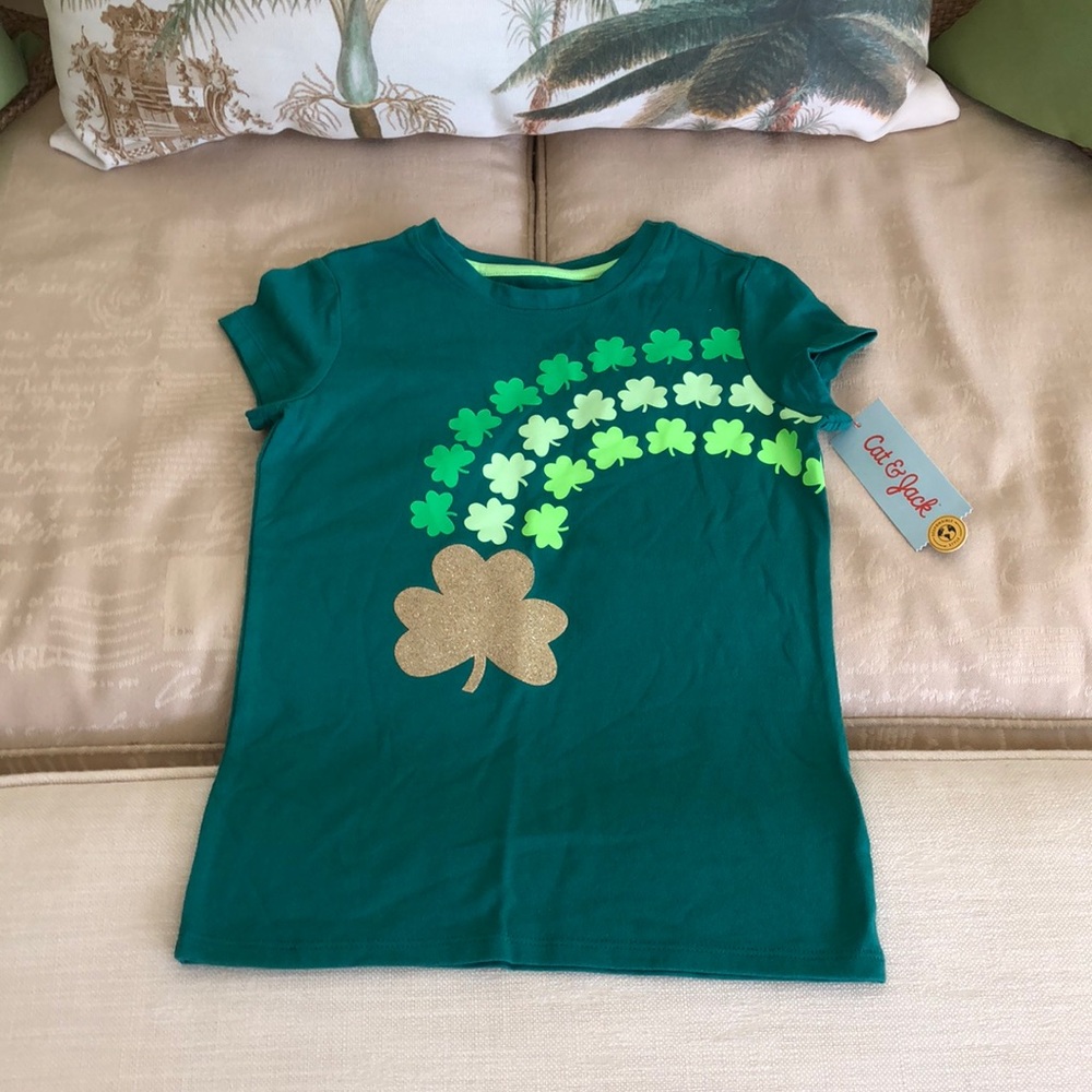 Cat & Jack 4 Leaf Clover Short Sleeve T-shirt/ Size: S (6/6X)